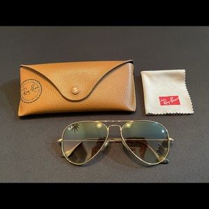 Ray-Ban Aviator Sunglasses Light Brown Gradient